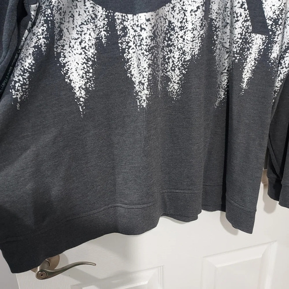 Calvin Klein Gray and Metallic Silver Long Sleeve Sweatshirt in Size 2X - Picture 6 of 9